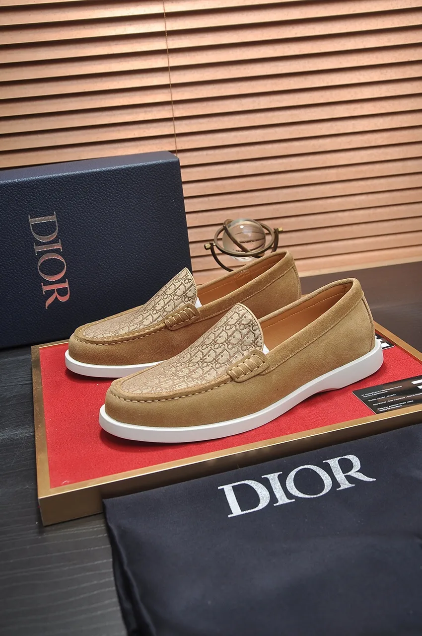 Men's shoes 💰520💶 [Dior] high-end goods Niuli original order quality Dior —🆘. Dior original order purchasing, high-end leather shoes, fabric: imported cowhide from Italy ➕ water-dyed cowhide/cowhide lining ➕ special original outsole, fine workmanship, real-life shooting 🎬 size: 38-45 (customized at 45)